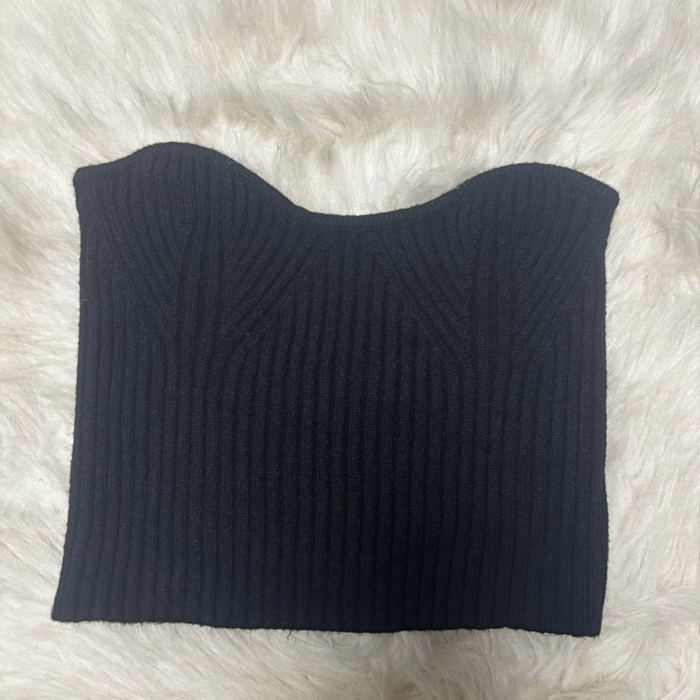 Rumors Black Ribbed Knit Cropped Tube Top size Small